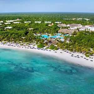 grand-palladium-colonial-resort-spa.allrivieramayahotels.com/